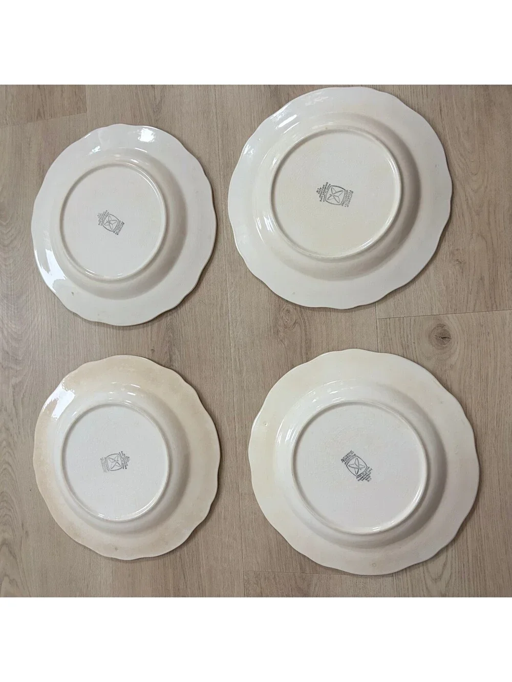 (4) Sears Federalist Buttercup Vintage Yellow 4239 Set of 4 Dinner Plates 10